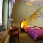Kurant Bed & Breakfast 3*