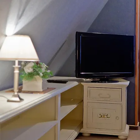 Kurant Bed & Breakfast 3*