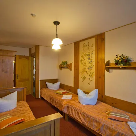 Bed & Breakfast Kurant 3*