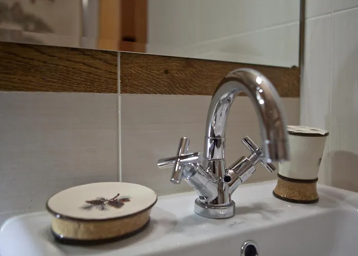 לינה וארוחת בוקר Kurant 3*