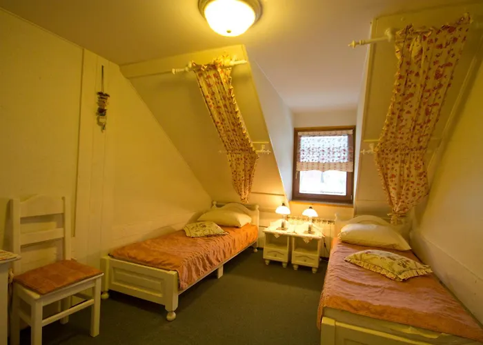 לינה וארוחת בוקר Kurant 3*