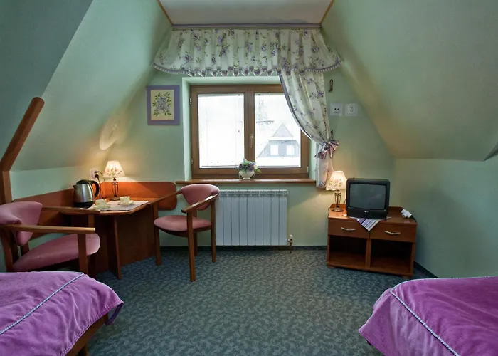 לינה וארוחת בוקר Kurant 3*